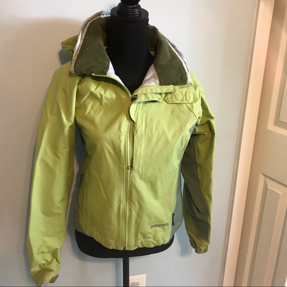 Patagonia Shell - Picture 2 of 8